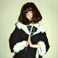 ����Ψ��������QQŮ��ͷ�񣬻�����������ȴ���˸�