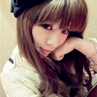 �����������Ů��ͷ���ҵ�ǰ���Ǹ�С����