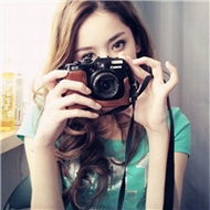 �����������Ů��ͷ���ҵ�ǰ���Ǹ�С����