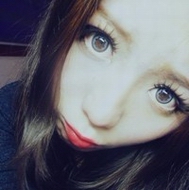 �����������Ů��ͷ���ҵ�ǰ���Ǹ�С����