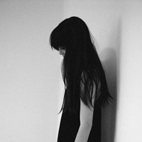 ���ڻӻ�һ���ڰ׵��ഺ