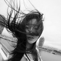 ���ڻӻ�һ���ڰ׵��ഺ