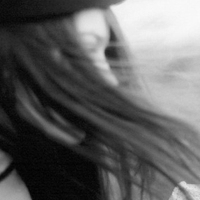 ���ڻӻ�һ���ڰ׵��ഺ