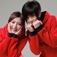 ���ܵ�QQ����ͷ��һ��һŮ�������������������Զ