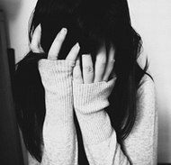 �ټ���������Ů���ڰ�ͷ�����ܿ�������ֻ�ܿ�������