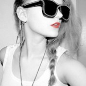 ����������СŮ��ͷ��,90��������ǻ��Եú�����