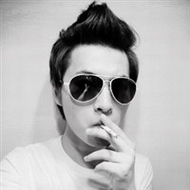 ���ҳ�ק����QQ�ڰ�ͷ�񣬾���Ķ������޿������