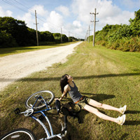 ��˵�� ǣ���־�����Լ��