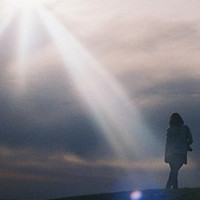 ��˵�� ǣ���־�����Լ��