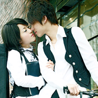 ���ÿ���QQ����ͷ��һ��һ�ң�ֻ�����ĵ׻������