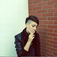 ŷ���ڰ�QQ��������ͷ�񣬲��ֹ���ĸ�������̫������