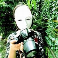 ŷ���ڰ�QQ��������ͷ�񣬲��ֹ���ĸ�������̫������