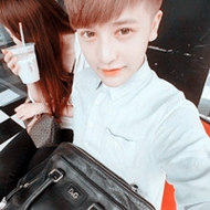 ŷ���ڰ�QQ��������ͷ�񣬲��ֹ���ĸ�������̫������