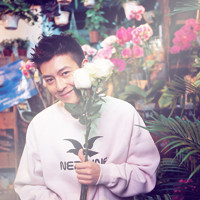 ��Զ�Ĺ�ϣ ��׼˧��һö