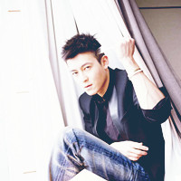 ��Զ�Ĺ�ϣ ��׼˧��һö