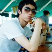 �ɰ�Ψ������������ͷ��,��ʱ�����鲻�õĺ��ҷ�Ƣ��