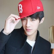 �ɰ�Ψ������������ͷ��,��ʱ�����鲻�õĺ��ҷ�Ƣ��