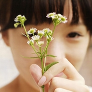 ����һ����Ů�����˰����ɰ�����Ů��QQͷ��