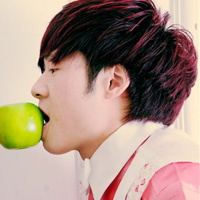 ������˼��QQ����ͷ��һ�����ţ��ڼ��������������