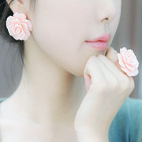 Ψ���⾳��̬Ů��ͷ��,���Ƕ��Ǵ�����Ҫ���Լ���˼��