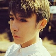 Ӣ���Ļ�Ѫ˧������qqͷ�����Ժ����Ķȹ���һ��