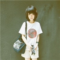 �̷�Ů��һ�������ԸкͿɰ�