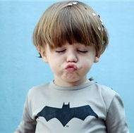 �պ�˧��С�����ɰ�ͷ�񣬰ְ�˵������Сʱ�������