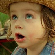 �պ�˧��С�����ɰ�ͷ�񣬰ְ�˵������Сʱ�������