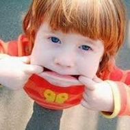 �պ�˧��С�����ɰ�ͷ�񣬰ְ�˵������Сʱ�������