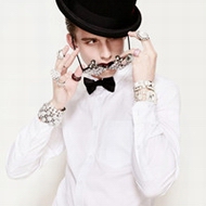 �Ƿϸ��ԺȾ�����qqͷ�����˾ͻ�������Щ��ʹ