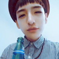 ����������ͷ���е�ʱ��һ����������һ�����ź�