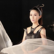 ��Ȼ����Ʈ����ܷ��qqͷ��Ŀ��̫Զ�ߵ�·�ͳ�