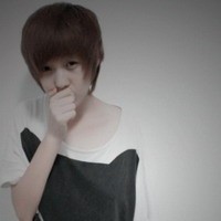 ͵͵���ֵķ�����ͷ�񣺶��Լ�һ������ǿ΢Ц