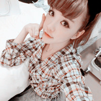 ͵͵���ֵķ�����ͷ�񣺶��Լ�һ������ǿ΢Ц