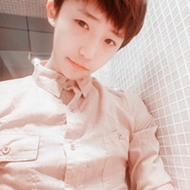 2012���ᳬ�Ÿ����������������������ϱ�ʹ��һ��ħ��