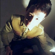 2012���ᳬ�Ÿ����������������������ϱ�ʹ��һ��ħ��