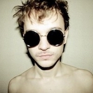 ���һ�����qq����ͷ��������Ұ���ʲô��״��