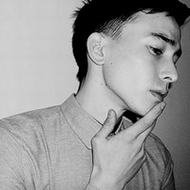 ���һ�����qq����ͷ��������Ұ���ʲô��״��