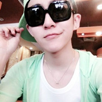 ��Į���������QQͷ��һ������˹��Ҽ����