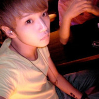 ˧�з���QQ�ɰ�����ͷ��Ϊһ���˰��Ϲ¶���ζ