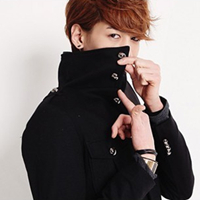 ˧�з���QQ�ɰ�����ͷ��Ϊһ���˰��Ϲ¶���ζ