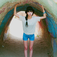 �ɰ�һ��QQŮ��ͷ���������ٵ�����