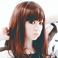 ����˫�۵�Ψ��Ů��ͷ�񣬲������µ��ѹ�