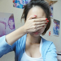 ����˫�۵�Ψ��Ů��ͷ�񣬲������µ��ѹ�