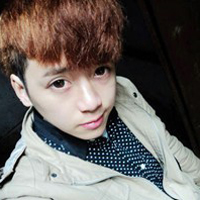 ����ϲ�����QQͷ�����¡�һ�������ֻ�����ڶ���