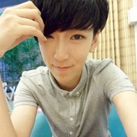 ����QQ��������ͷ��_׷����¶�һЦ����