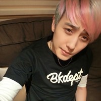 ����QQ��������ͷ��_׷����¶�һЦ����