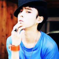 ����QQ��������ͷ��_׷����¶�һЦ����