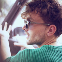 �������ڶ԰����¸��ˣ���ȴ������