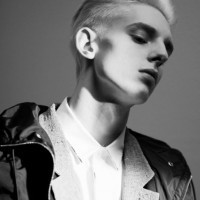 ���з���������qq����ͷ��